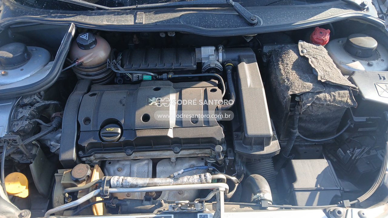 Peugeot 207 - 2011/2012 — foto 5 de 9