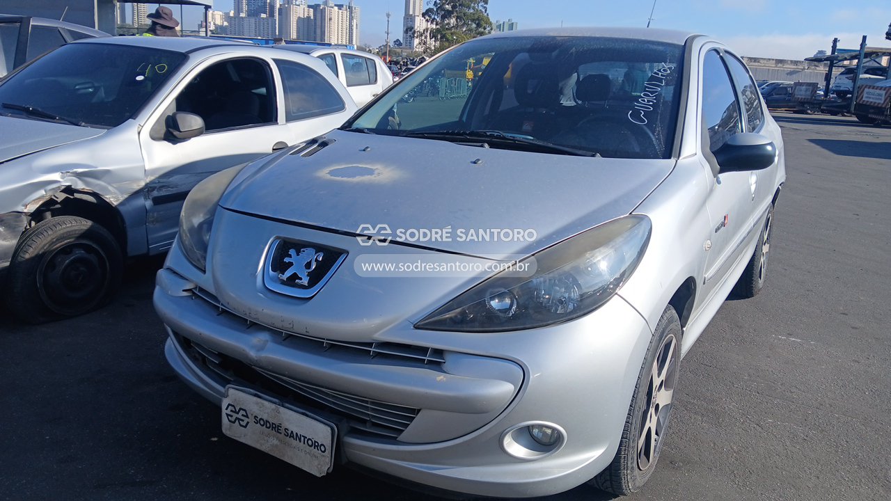 Peugeot 207 - 2011/2012 — foto 3 de 9