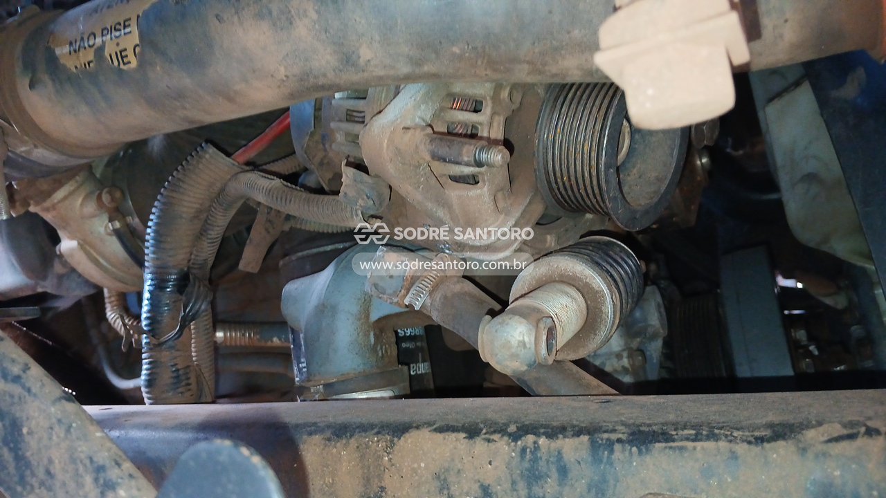 Ford Cargo 815 E - 2010/2011 — foto 12 de 12