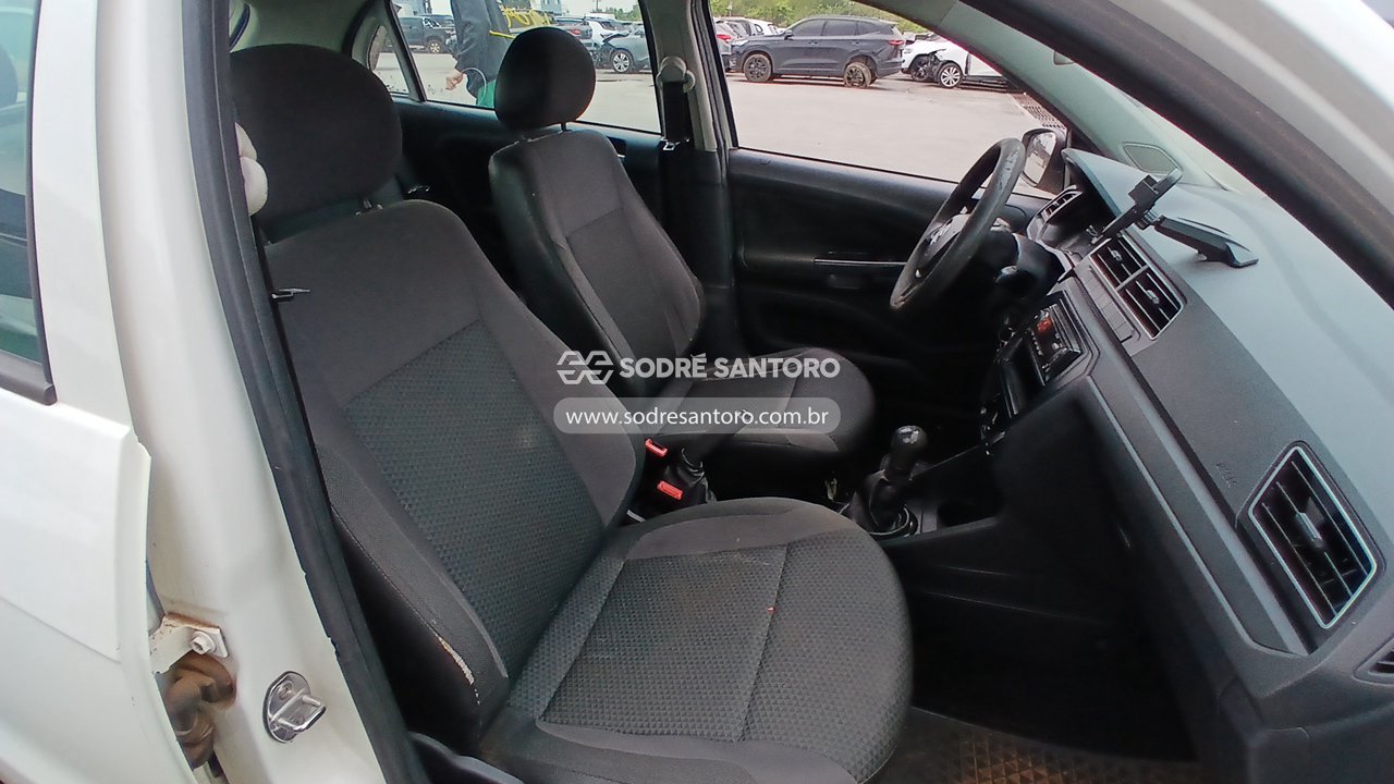 Volkswagen Gol TL Mcv - 2017/2018 — foto 9 de 12
