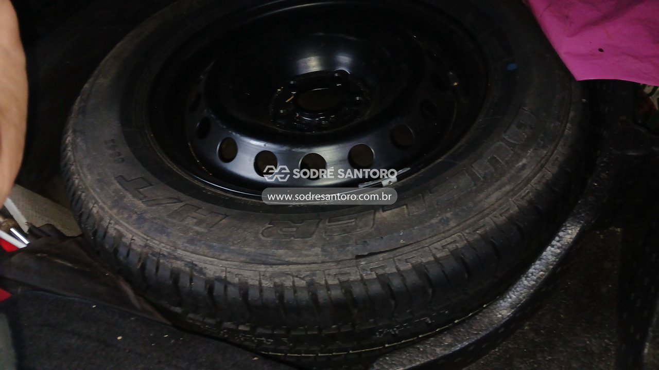 Jeep Renegade Sport AT - 2016/2016 — foto 9 de 12
