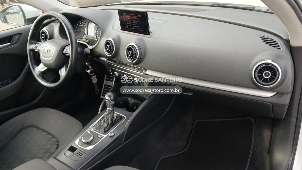 Audi A3 LM 150cv - 2015/2016 — foto 8 de 12