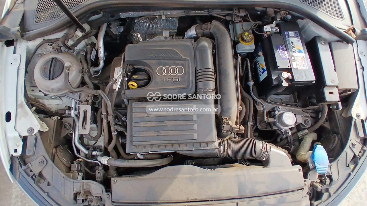 Audi A3 LM 150cv - 2015/2016 — foto 5 de 12