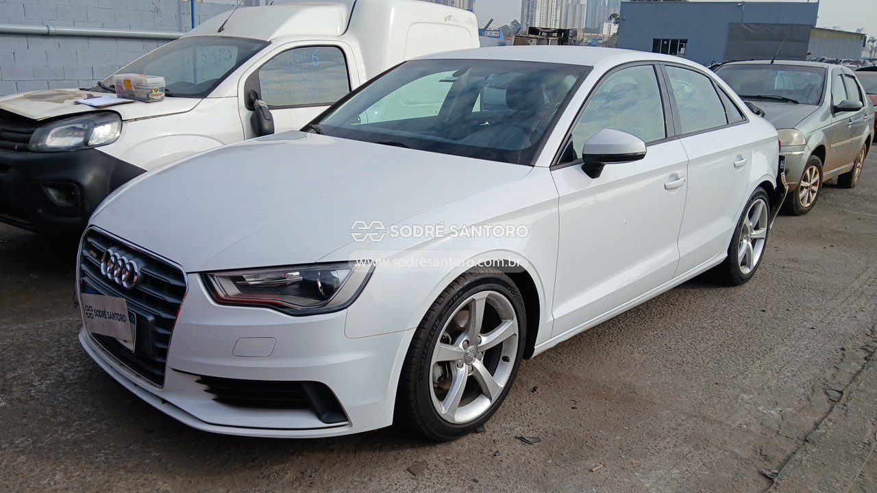 Audi A3 LM 150cv - 2015/2016 — foto 3 de 12