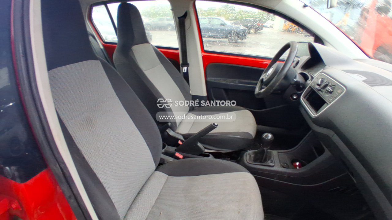 Volkswagen UP Take MA - 2014/2015 — foto 8 de 9