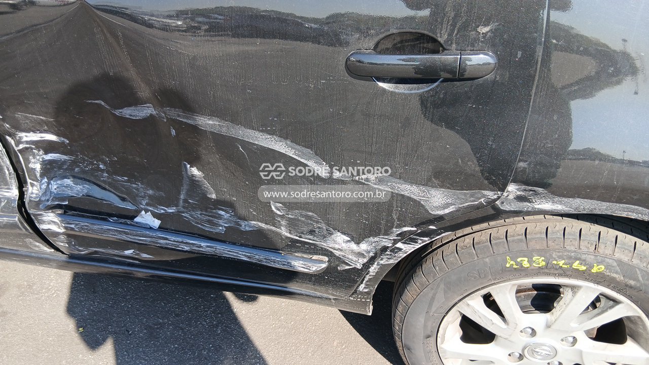 Nissan Livina 18s - 2013/2014 — foto 12 de 12