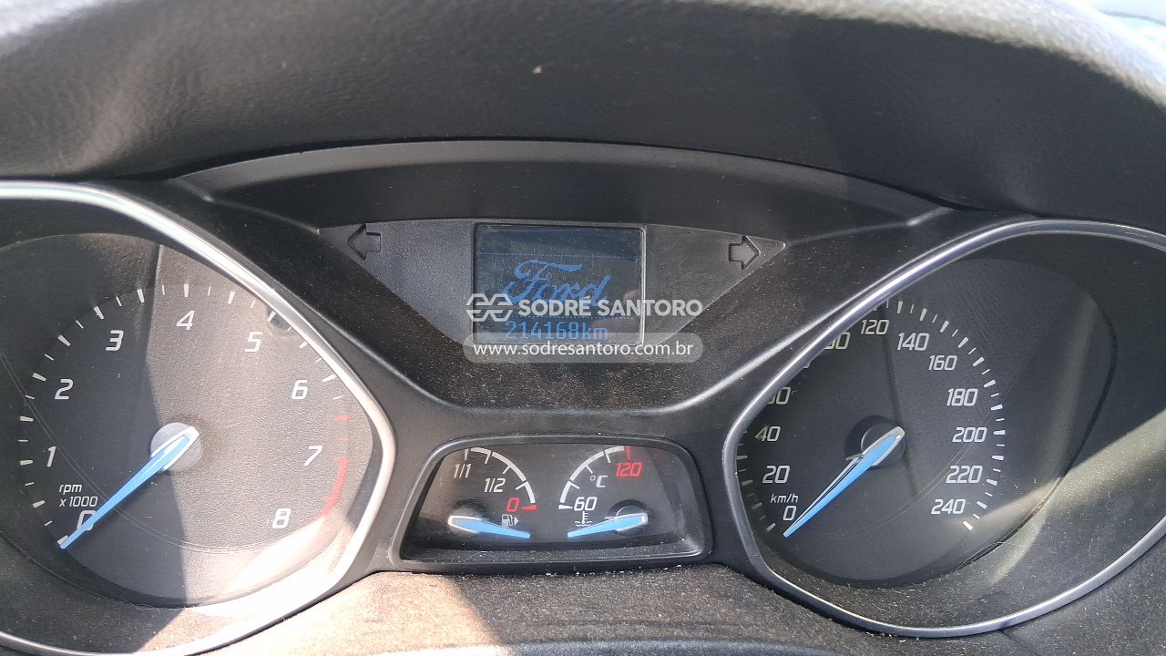 Ford Focus SE 1.6 H - 2013/2014 — foto 7 de 10