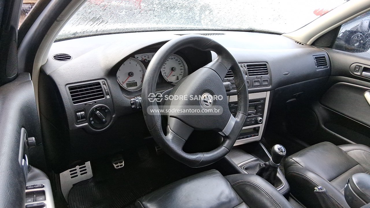 Volkswagen Golf 1.6 Sportline - 2012/2013 — foto 6 de 9
