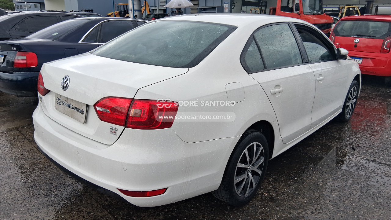 Volkswagen Jetta 2.0 - 2012/2013 — foto 4 de 12