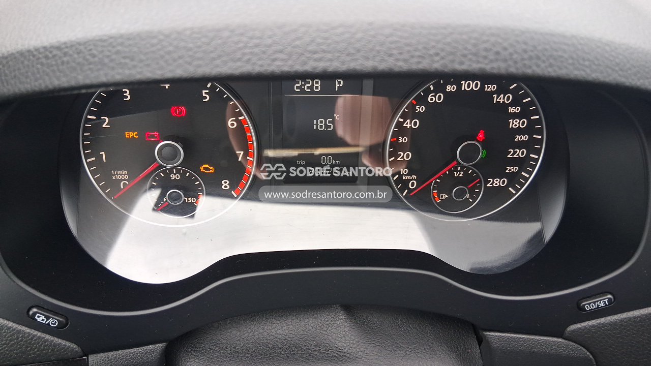 Volkswagen Jetta 2.0 - 2012/2013 — foto 7 de 12