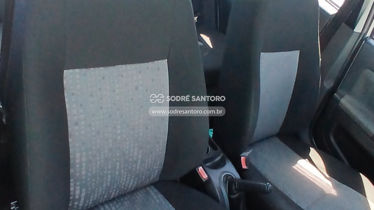 Ford Fiesta Sedan 1.6 Flex - 2011/2012 — foto 9 de 12
