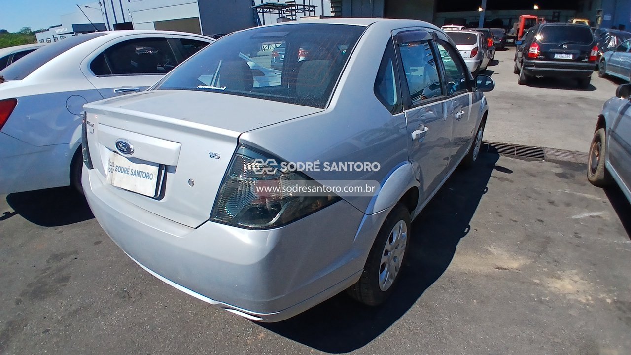 Ford Fiesta Sedan 1.6 Flex - 2011/2012 — foto 4 de 12