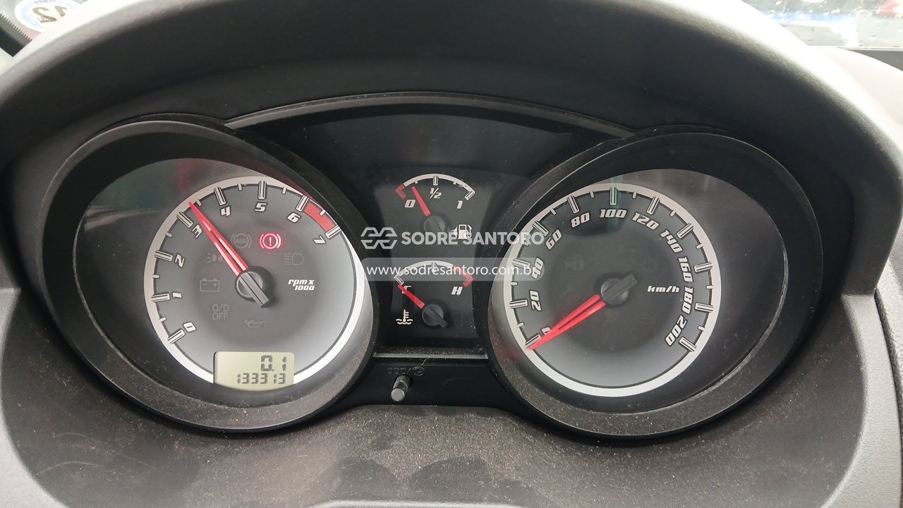 Ford Fiesta 1.6 Flex - 2011/2011 — foto 7 de 12