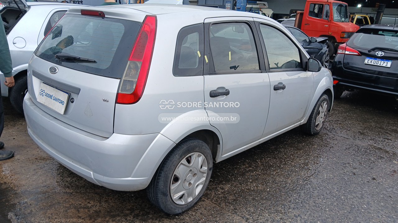 Ford Fiesta 1.6 Flex - 2011/2011 — foto 4 de 12