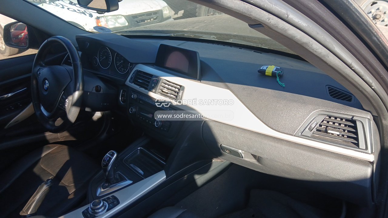 Bmw 320i Active Flex - 2014/2015 — foto 8 de 12