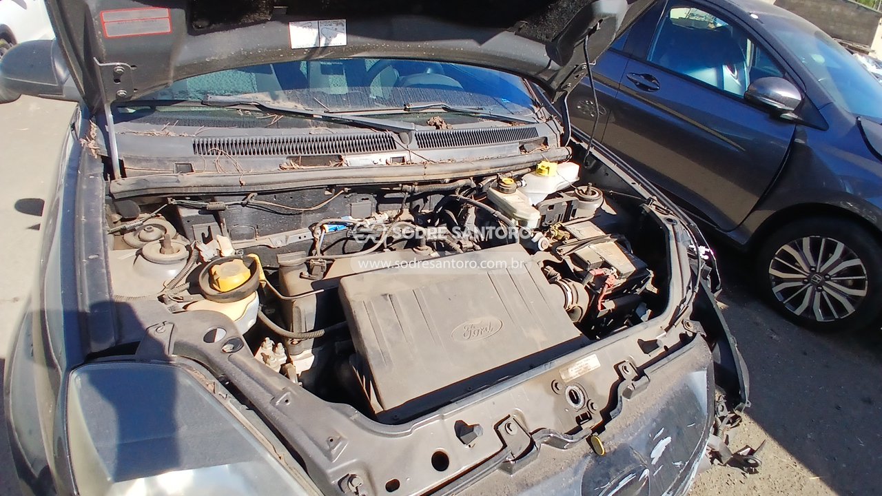 Ford KA - 2011/2012 — foto 5 de 11