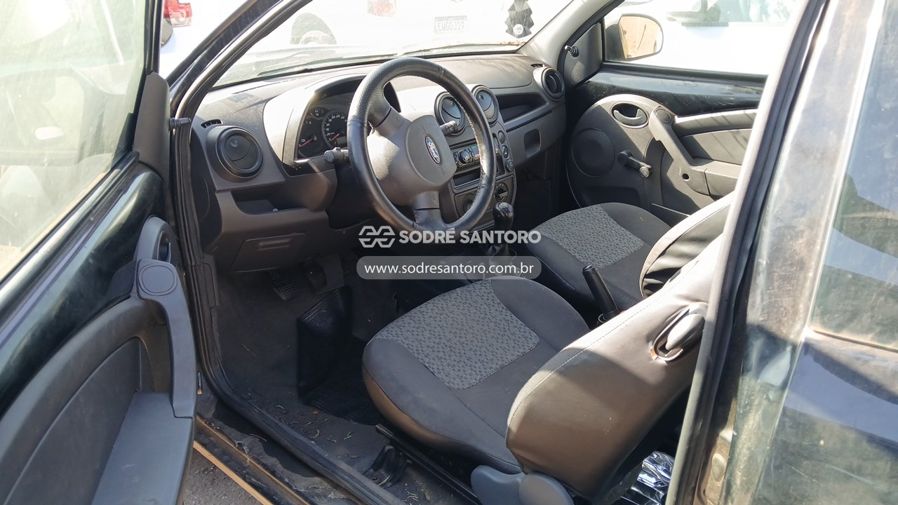 Ford KA - 2011/2012 — foto 6 de 11