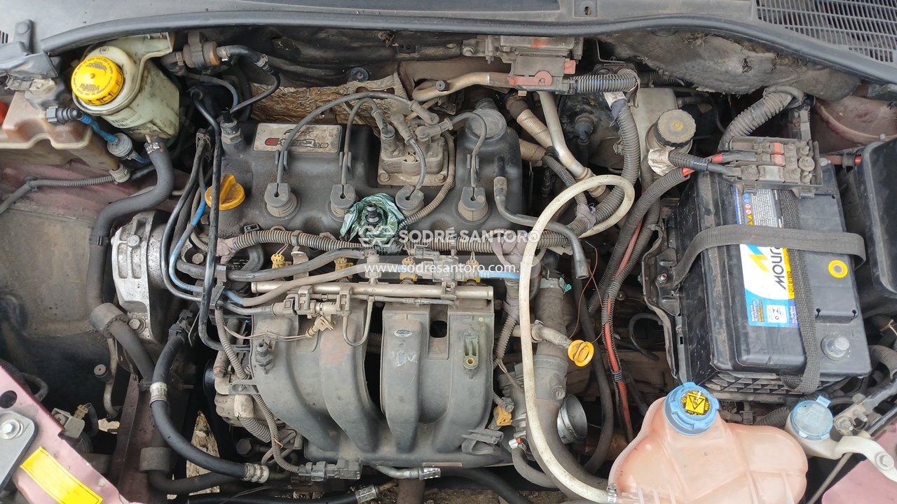 Fiat Linea LX 1.8 - 2011/2011 — foto 5 de 12