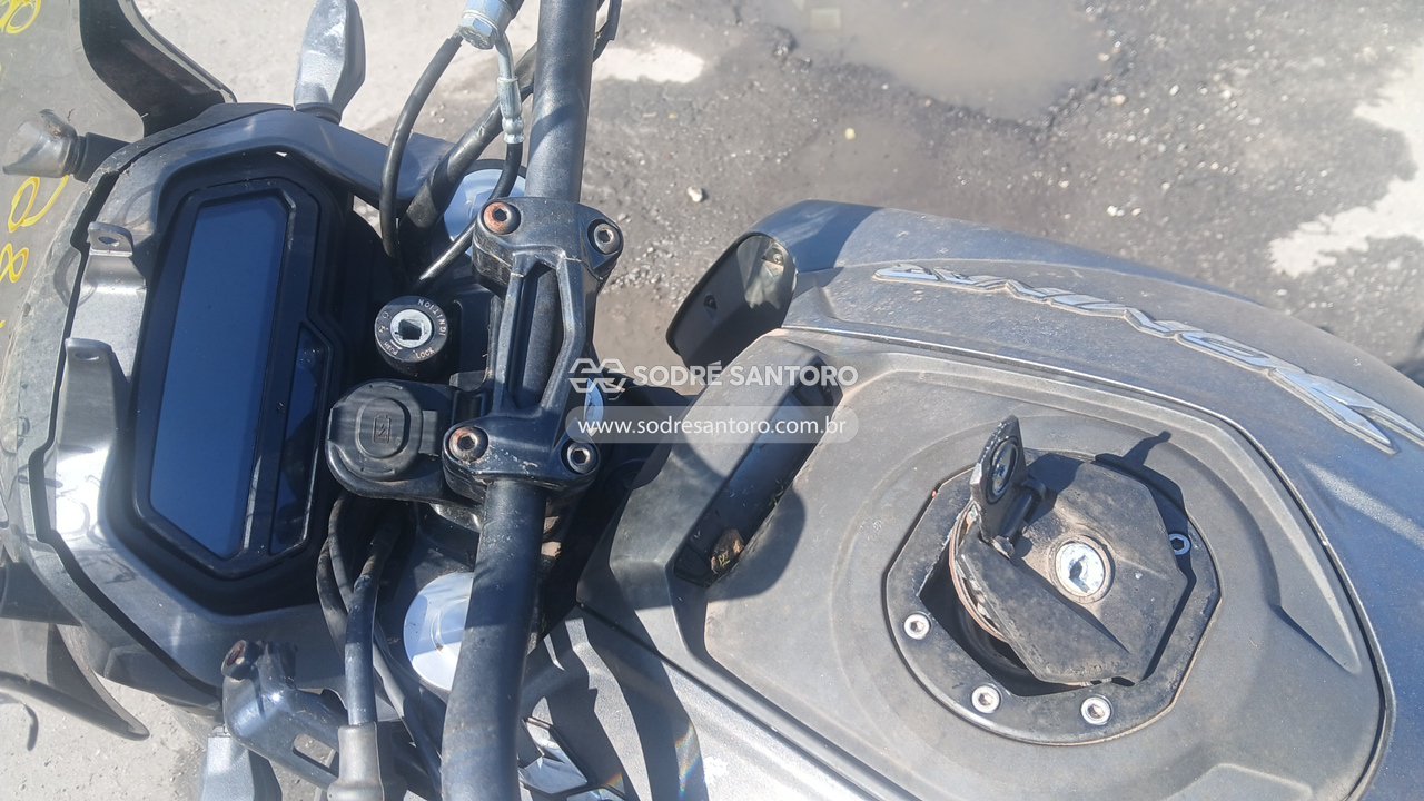 Bajaj Dominar D400 T - 2023/2024 — foto 10 de 11