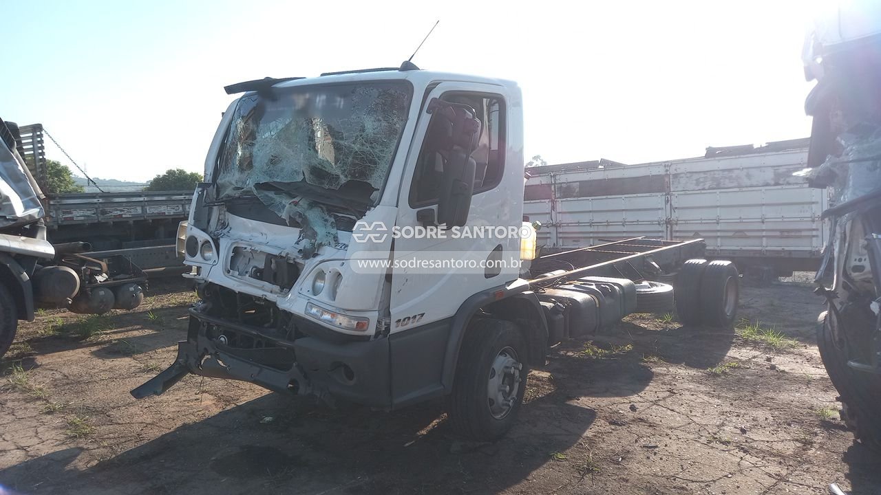 Mercedes-benz Accelo 1017 CE - 2025/2025 — foto 3 de 12
