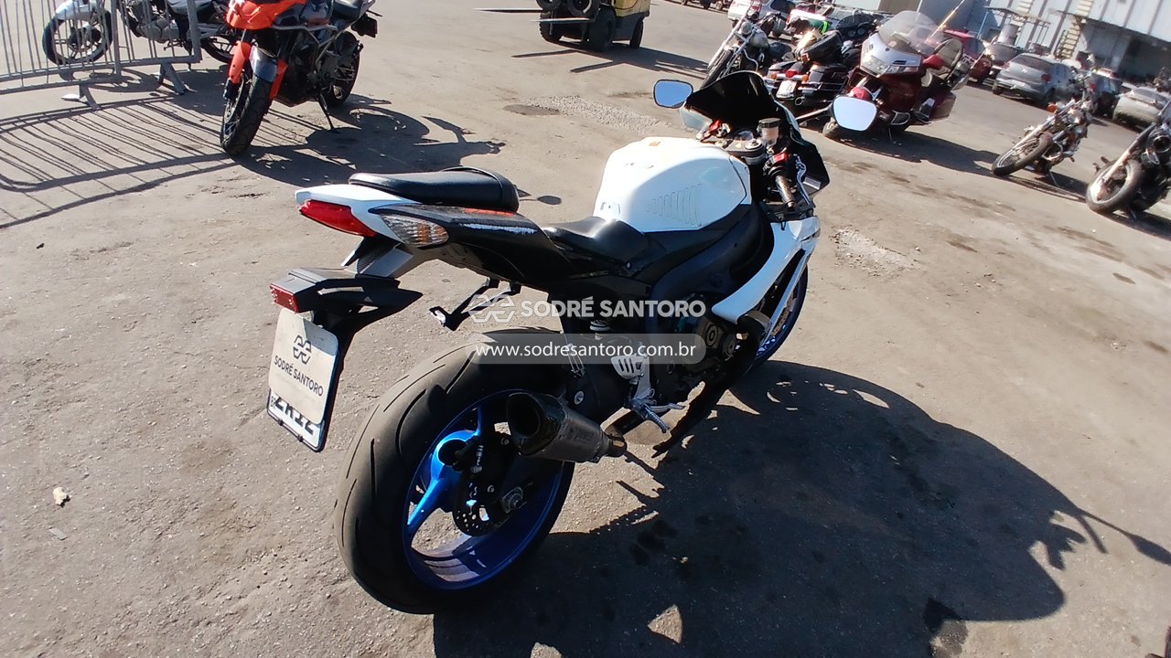 Suzuki Gsxr 750 - 2011/2012 — foto 4 de 12
