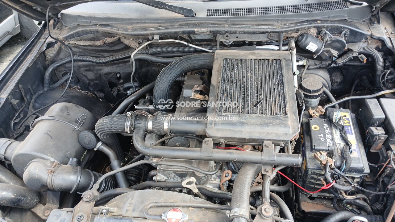 Mitsubishi Pajero SP 4x4 Gls - 2001/2002 — foto 5 de 12