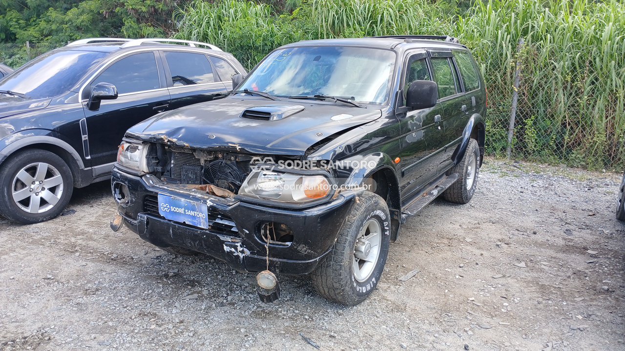 Mitsubishi Pajero SP 4x4 Gls - 2001/2002 — foto 3 de 12