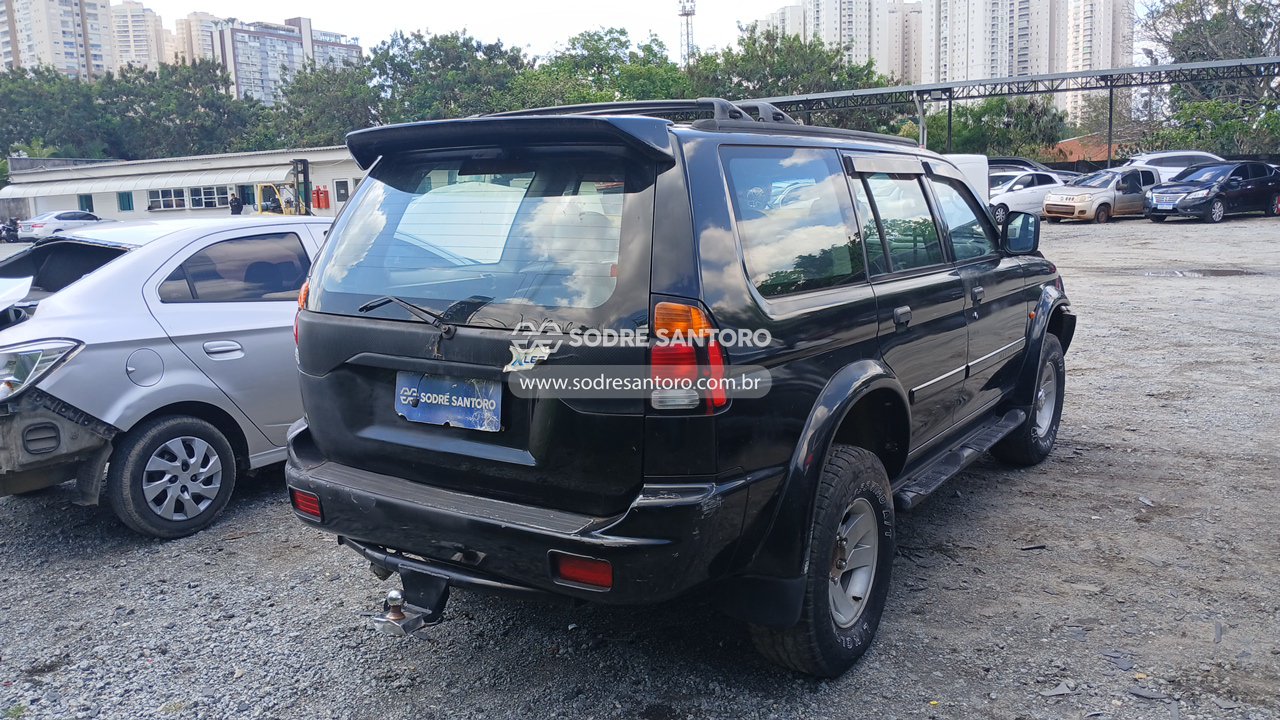 Mitsubishi Pajero SP 4x4 Gls - 2001/2002 — foto 4 de 12