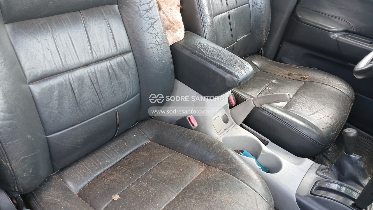 Mitsubishi Pajero SP 4x4 Gls - 2001/2002 — foto 8 de 12
