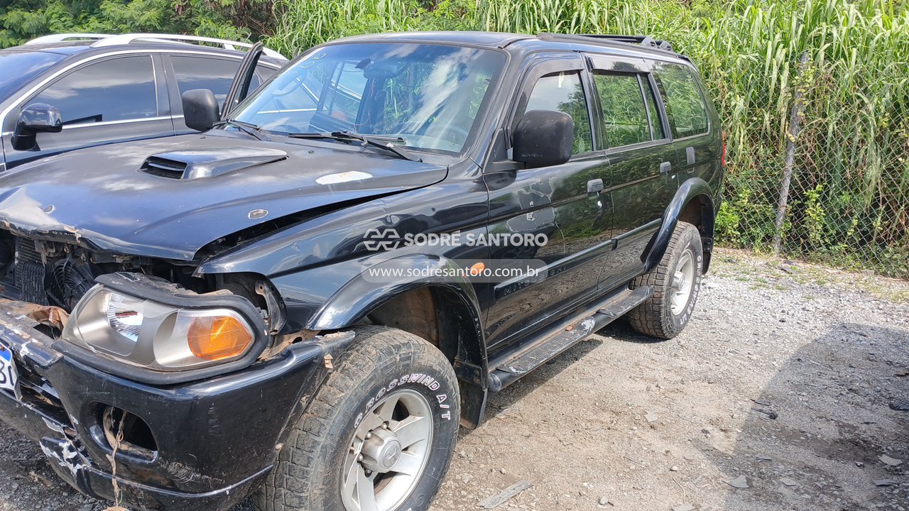 Mitsubishi Pajero SP 4x4 Gls - 2001/2002 — foto 11 de 12