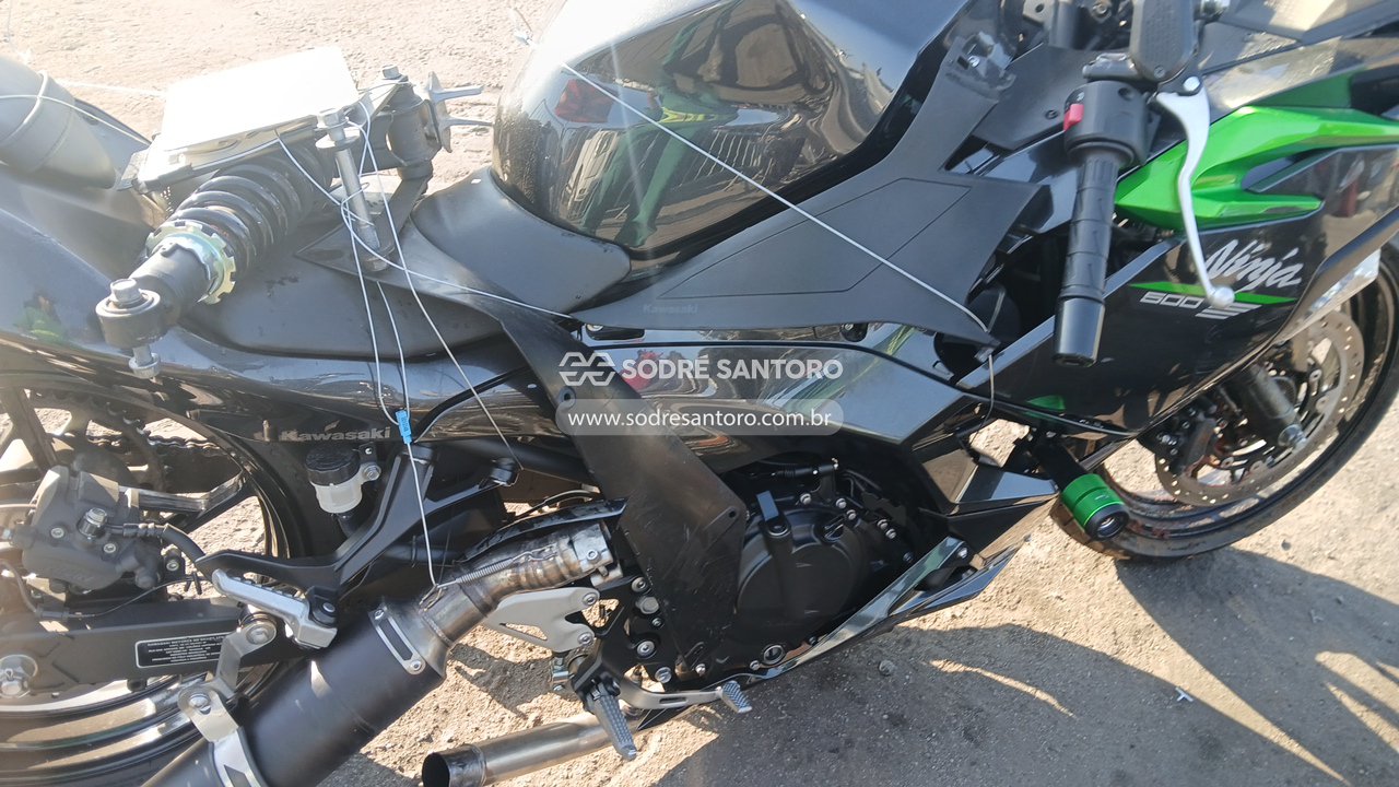 Kawasaki Ninja 500 - 2025/2025 — foto 5 de 11
