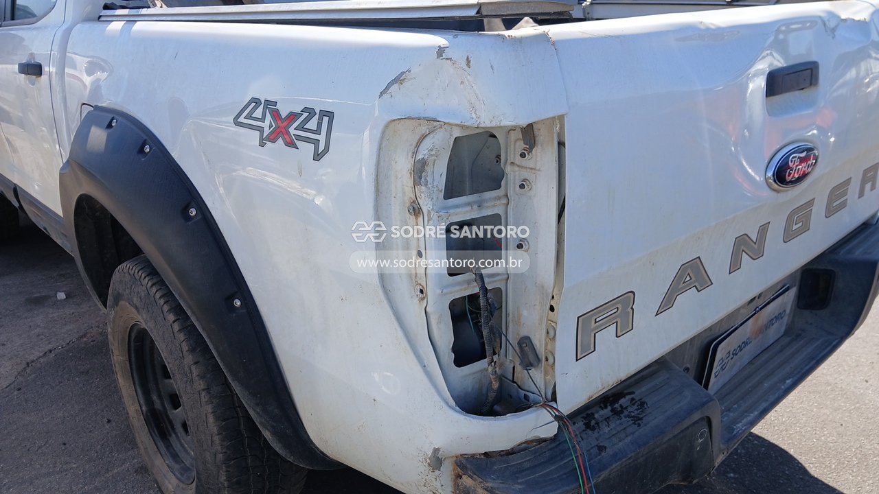 Ford Ranger XL - 2013/2014 — foto 10 de 12