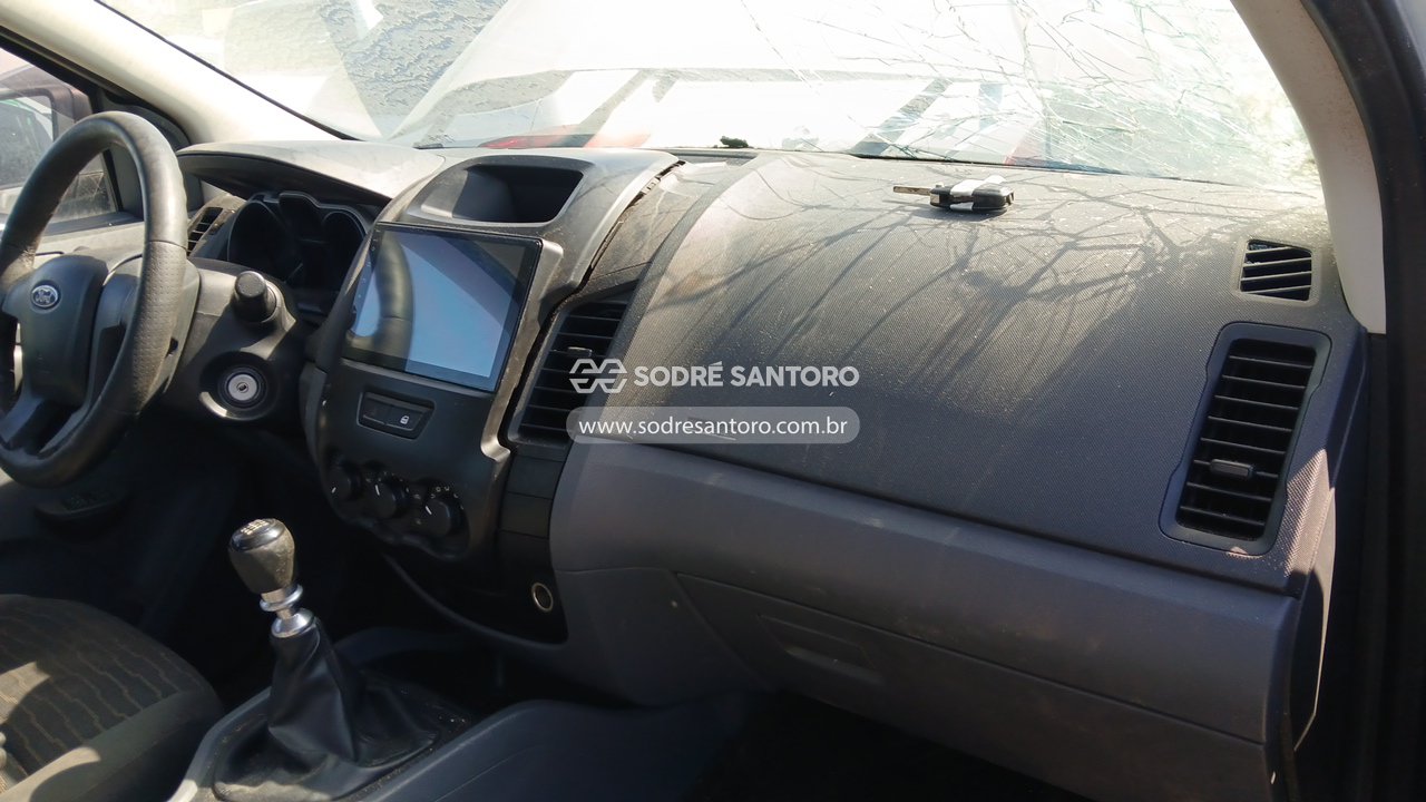 Ford Ranger XL - 2013/2014 — foto 7 de 12