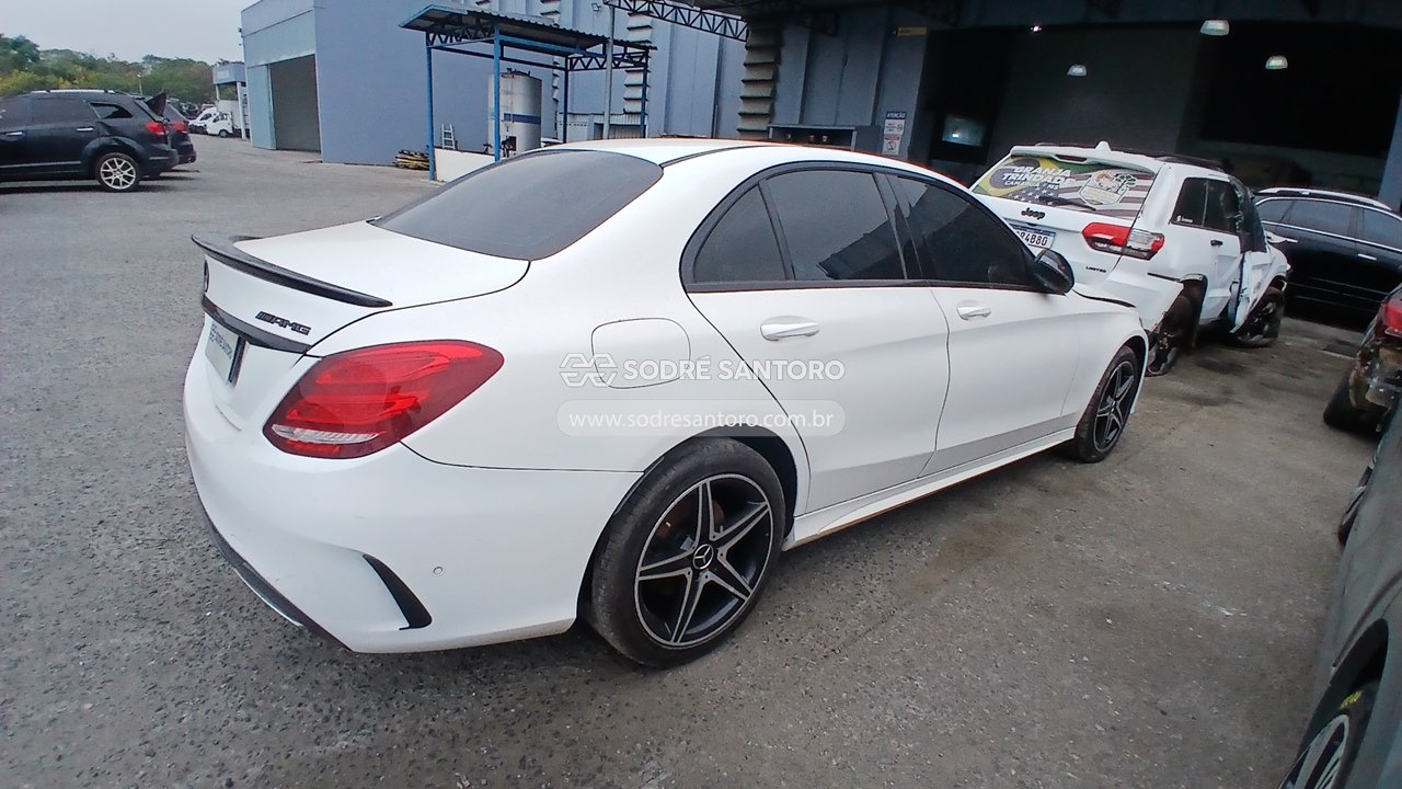 Mercedes-benz C250 - 2015/2016 — foto 4 de 12