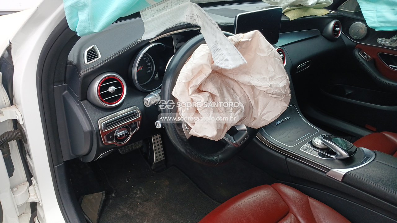 Mercedes-benz C250 - 2015/2016 — foto 6 de 12