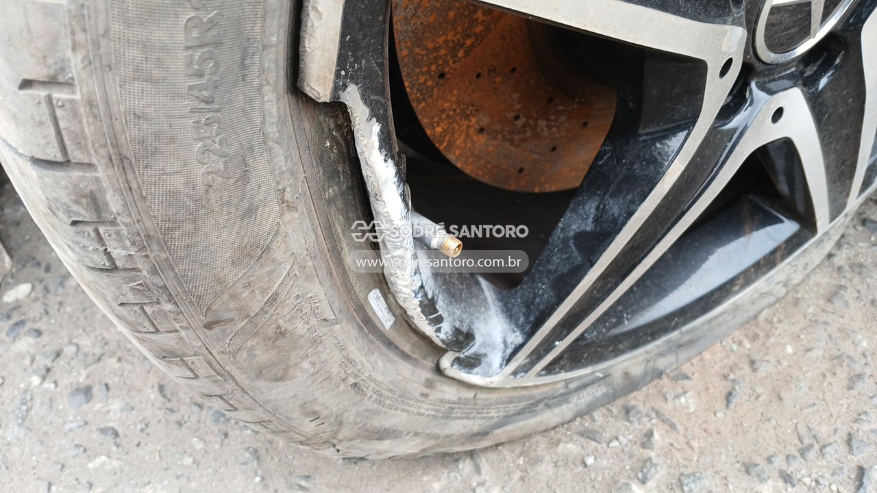 Mercedes-benz C250 - 2015/2016 — foto 10 de 12