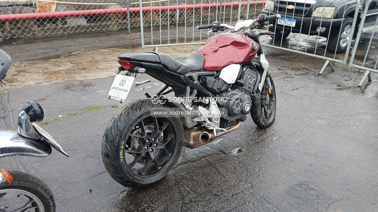 Honda CB 1000r - 2020/2021 — foto 4 de 11