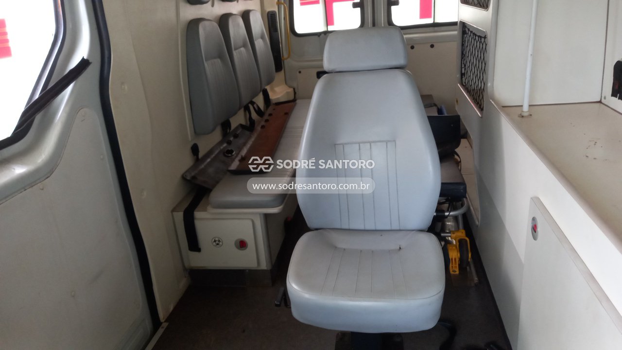 Renault Master Gcasa Amb - 2017/2018 — foto 9 de 13