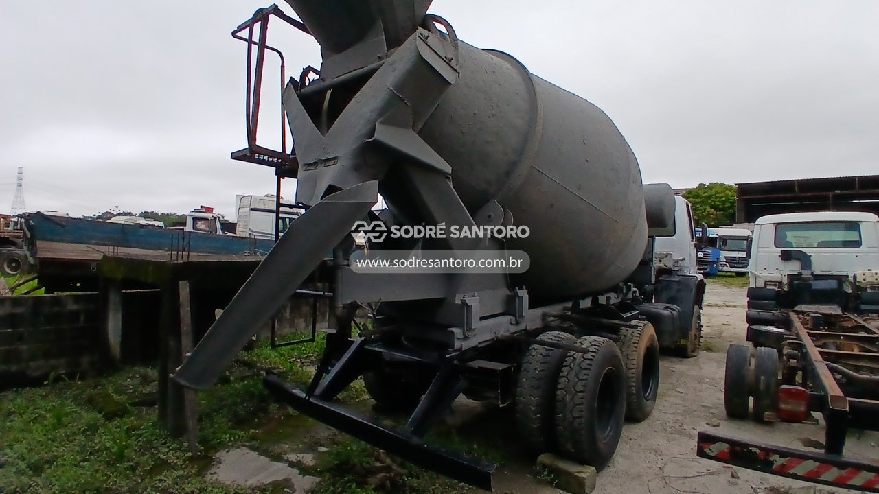 Ford Cargo 2425 - 2000/2000 — foto 4 de 12