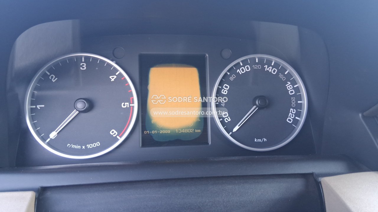 Land Rover Discovery 4 SE 3.0 - 2011/2012 — foto 7 de 12