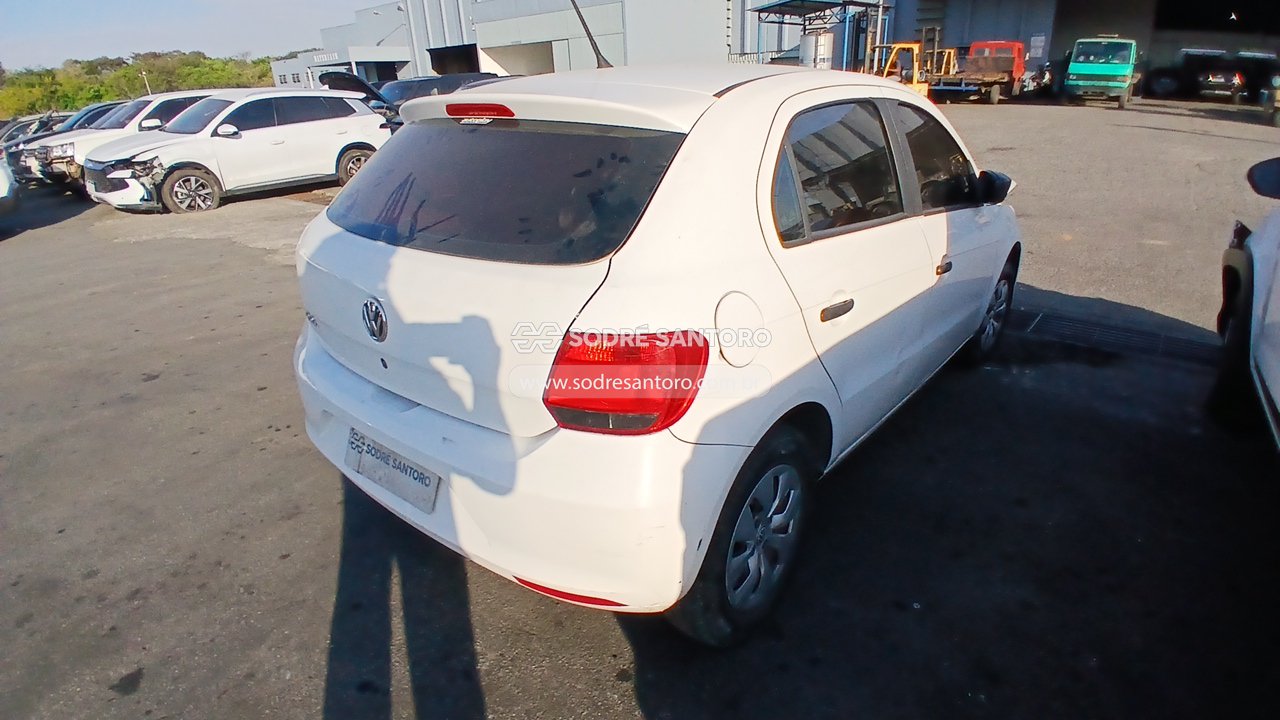 Volkswagen Gol City MB - 2015/2016 — foto 4 de 12