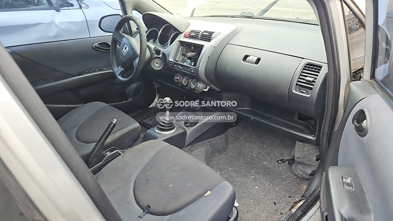 Honda Fit LX - 2004/2005 — foto 10 de 12