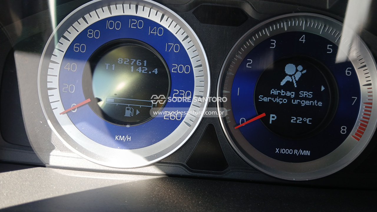 Volvo V60 2.0 T5 RD CF - 2012/2013 — foto 7 de 12