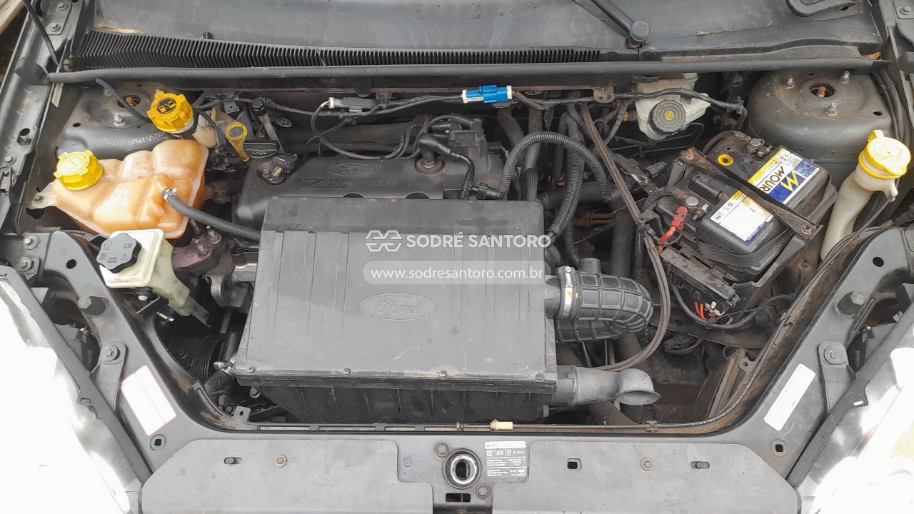Ford Fiesta 1.6 Flex - 2010/2011 — foto 5 de 12