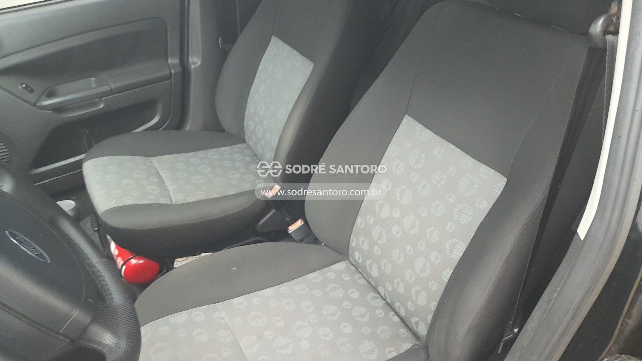 Ford Fiesta 1.6 Flex - 2010/2011 — foto 9 de 12