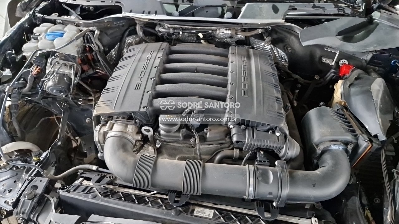 Porsche Cayenne V6 - 2015/2016 — foto 5 de 12