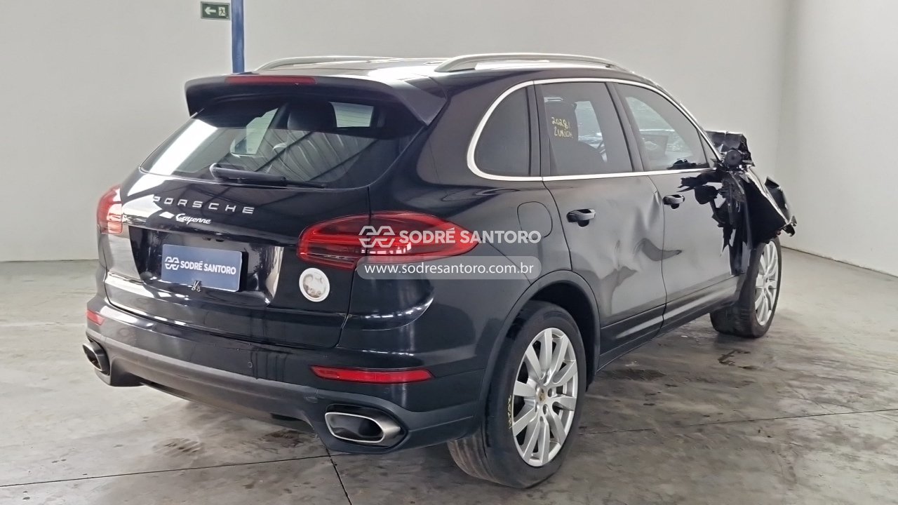 Porsche Cayenne V6 - 2015/2016 — foto 4 de 12