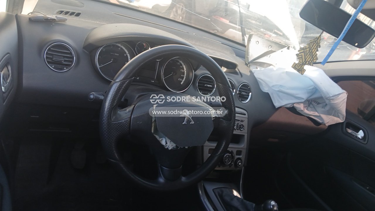 Peugeot 408 Allure - 2012/2013 — foto 6 de 8