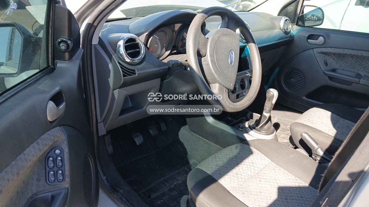 Ford Fiesta 1.6 Flex - 2011/2012 — foto 6 de 12