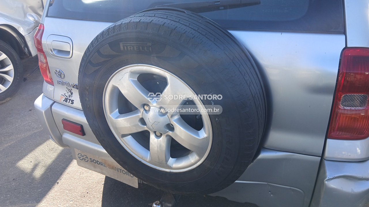 Toyota Rav4 - 2002/2002 — foto 9 de 12